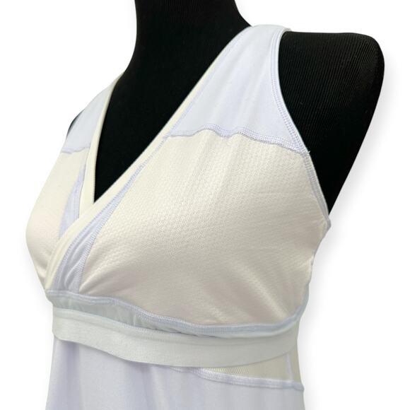 Lululemon | 12 | Lavender Deep-V Mesh Panel Athletic Tank w/ Built-In Bra W1D11S - Picture 11 of 12